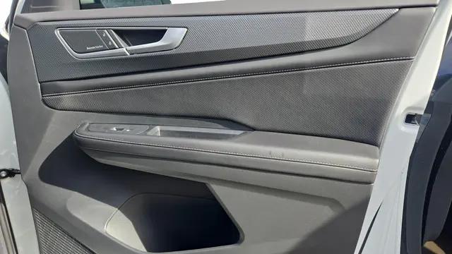 2026 Volkswagen Atlas Cross Sport SEL Premium R-Line