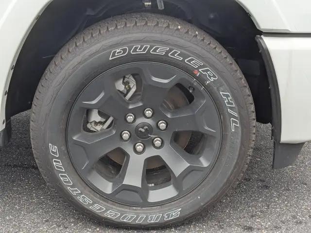 2026 Ram 1500 Big Horn Crew Cab 4x4 57 Box
