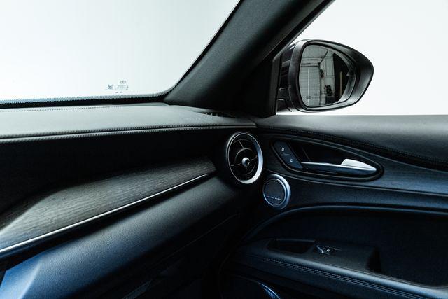 2022 Alfa Romeo Stelvio Ti AWD