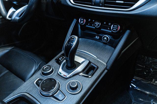 2022 Alfa Romeo Stelvio Ti AWD
