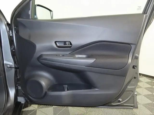 2024 Nissan Kicks S Xtronic CVT