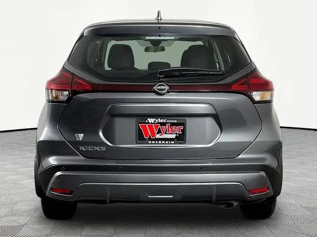 2024 Nissan Kicks S Xtronic CVT