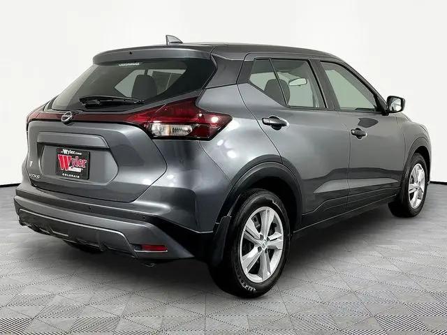2024 Nissan Kicks S Xtronic CVT