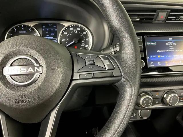 2024 Nissan Kicks S Xtronic CVT