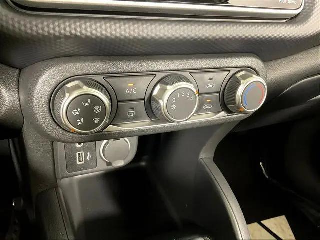 2024 Nissan Kicks S Xtronic CVT