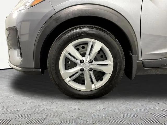 2024 Nissan Kicks S Xtronic CVT