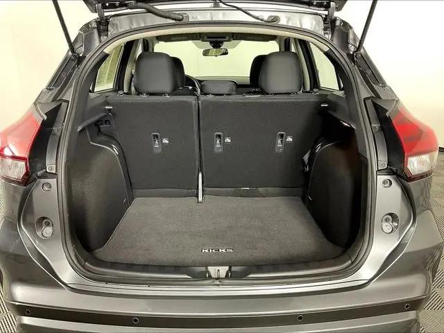2024 Nissan Kicks S Xtronic CVT