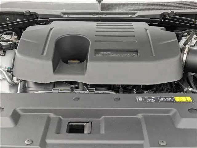 2026 Land Rover Defender P400 X-Dynamic SE