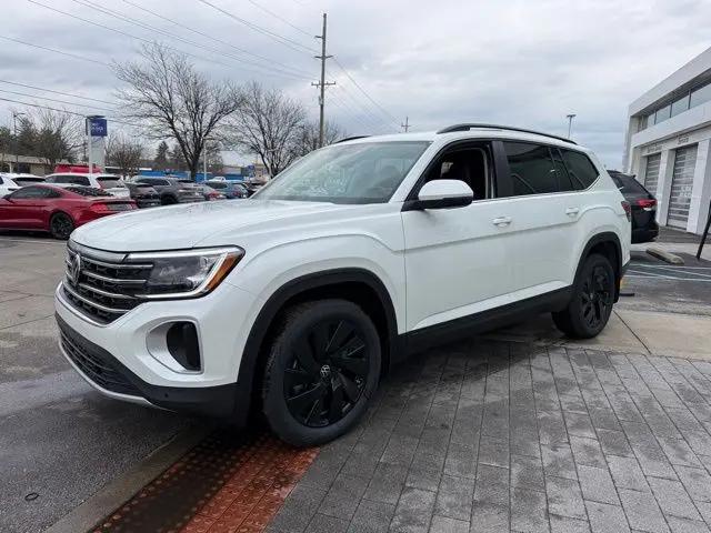 2026 Volkswagen Atlas SE with Technology