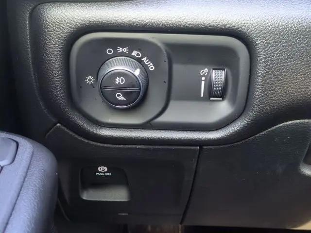 2026 Ram 1500 Express Quad Cab 4x4 64 Box