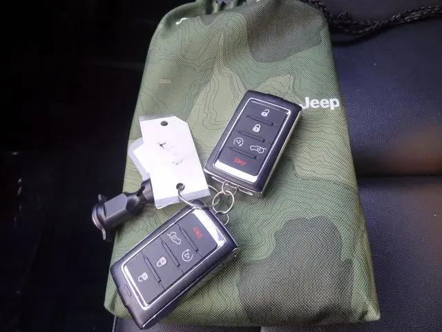 2023 Jeep Grand Cherokee L Limited 4x4