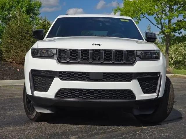2026 Jeep Grand Cherokee Altitude 4x4