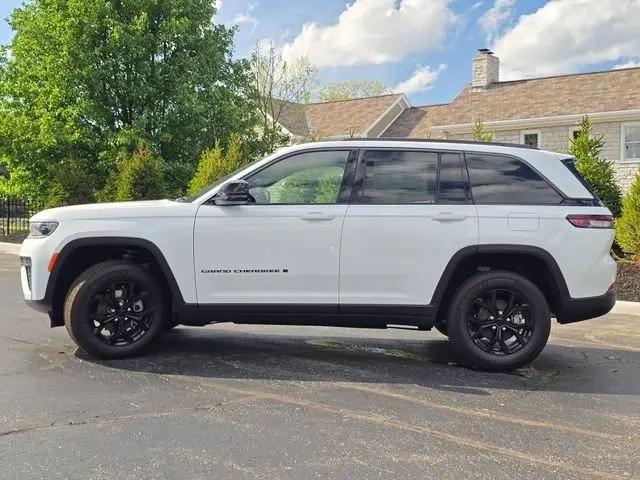 2026 Jeep Grand Cherokee Altitude 4x4