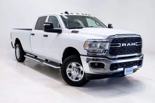 2023 Ram 3500 Tradesman Crew Cab 4x4 8' Box