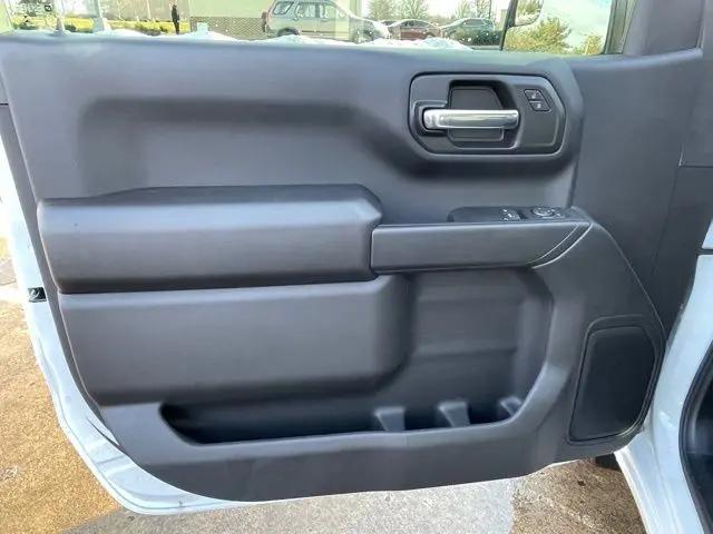 2025 GMC Sierra 1500 4WD Regular Cab Long Box Pro