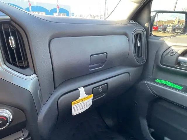 2025 GMC Sierra 1500 4WD Regular Cab Long Box Pro