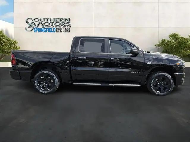 2026 Ram 1500 Express Crew Cab 4x4 5'7" Box