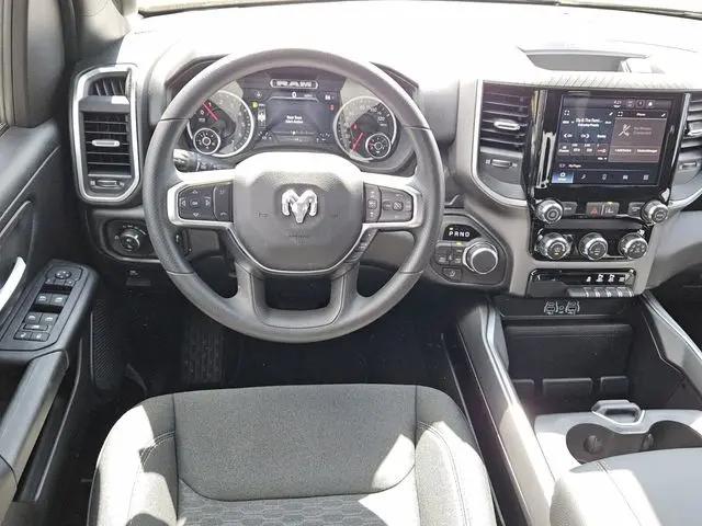 2026 Ram 1500 Express Crew Cab 4x4 5'7" Box