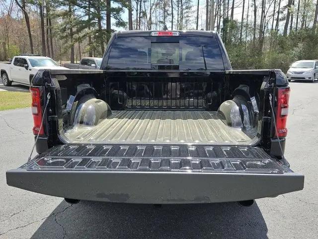 2026 Ram 1500 Express Crew Cab 4x4 5'7" Box