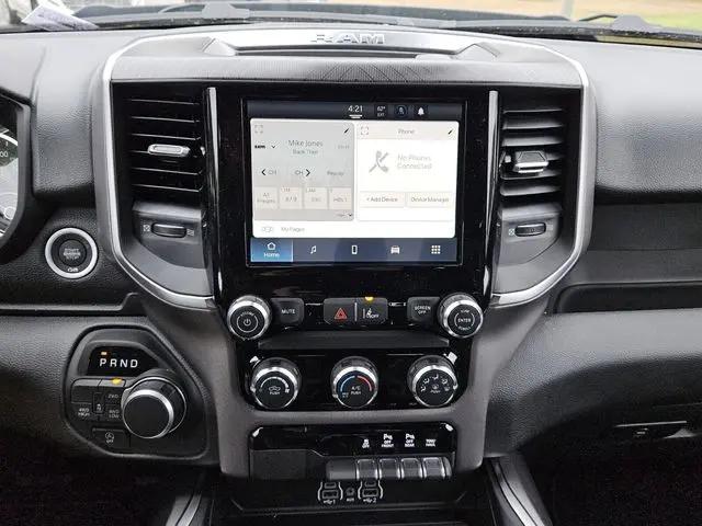 2026 Ram 1500 Express Crew Cab 4x4 5'7" Box