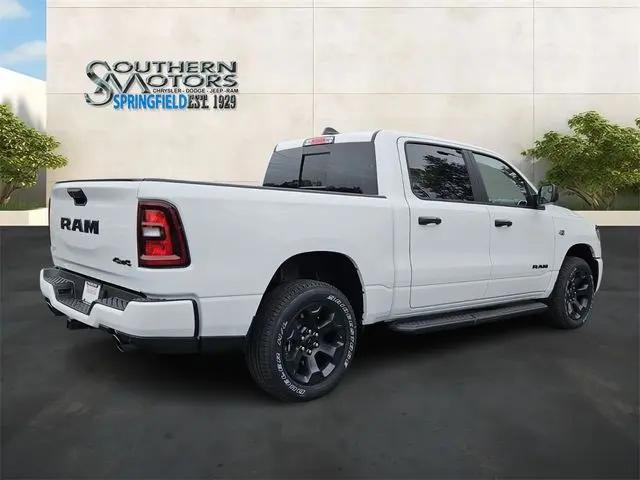 2026 Ram 1500 Express Crew Cab 4x4 5'7" Box