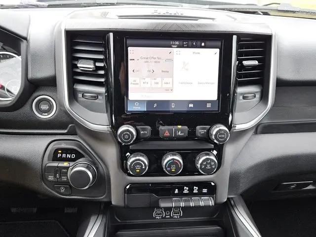2026 Ram 1500 Express Crew Cab 4x4 5'7" Box