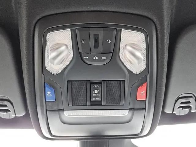 2026 Ram 1500 Express Crew Cab 4x4 5'7" Box