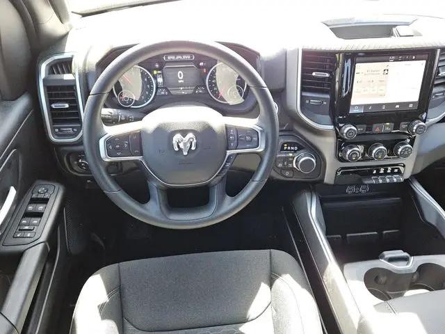 2026 Ram 1500 Express Crew Cab 4x4 5'7" Box