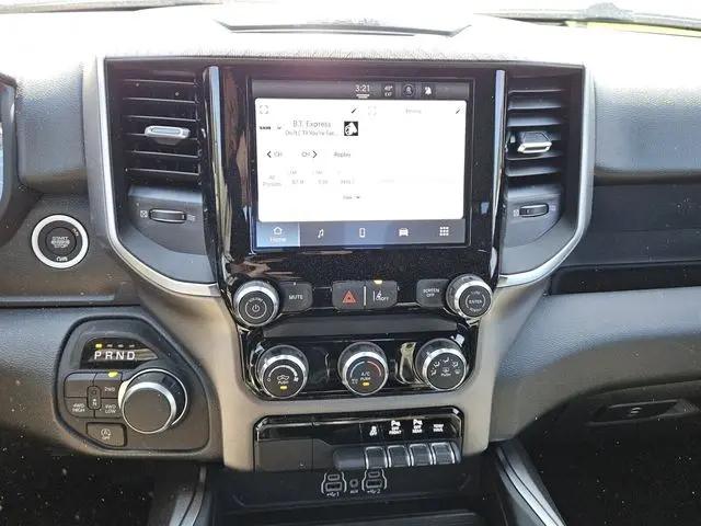 2026 Ram 1500 Express Crew Cab 4x4 5'7" Box