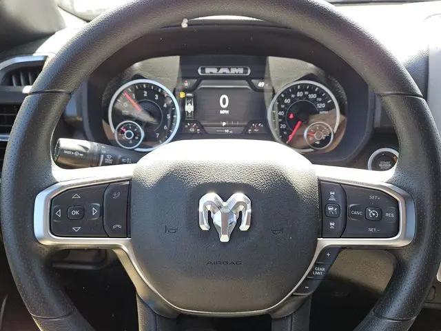 2026 Ram 1500 Express Crew Cab 4x4 5'7" Box