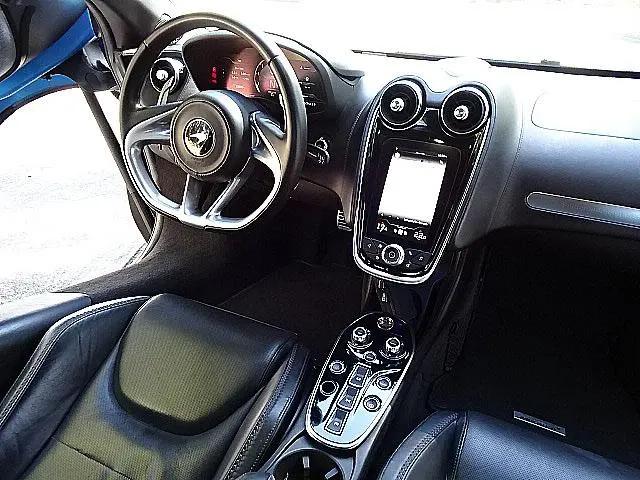 2021 McLaren GT Coupe