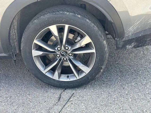 2024 INFINITI QX60 LUXE AWD