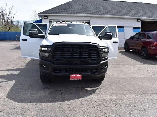 2026 Ram 2500 Tradesman Crew Cab 4x4 64 Box