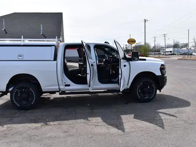 2026 Ram 2500 Tradesman Crew Cab 4x4 64 Box