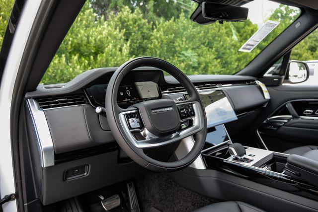 2026 Land Rover Range Rover P400 SE