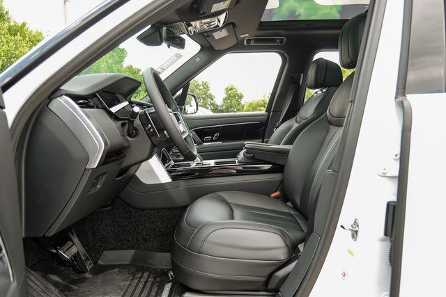 2026 Land Rover Range Rover P400 SE