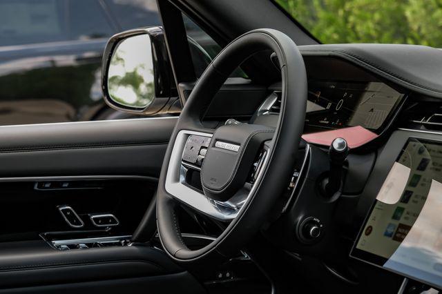 2026 Land Rover Range Rover P400 SE