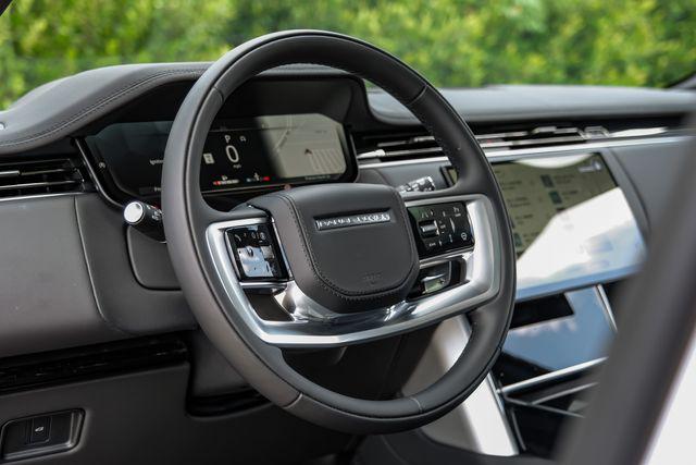 2026 Land Rover Range Rover P400 SE