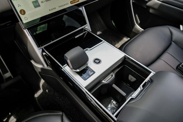 2026 Land Rover Range Rover P400 SE