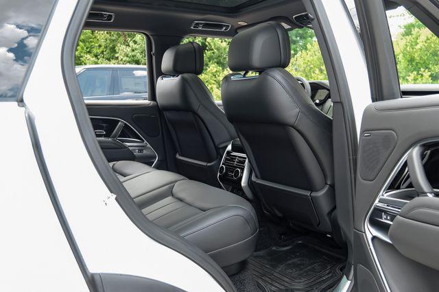 2026 Land Rover Range Rover P400 SE