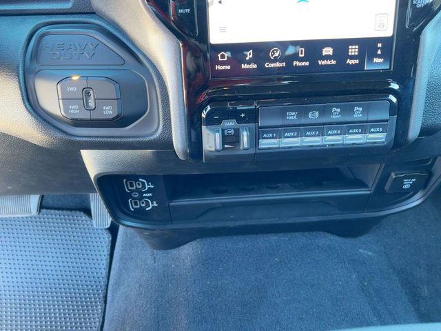 2026 Ram 3500 Tradesman Crew Cab 4x4 8' Box