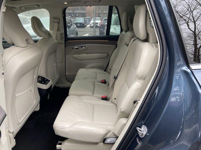 2026 Volvo XC90 Ultra, B6 AWD Gas (mild hybrid), Gasoline, Bright, 7 Seats