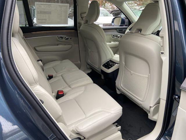2026 Volvo XC90 Ultra, B6 AWD Gas (mild hybrid), Gasoline, Bright, 7 Seats