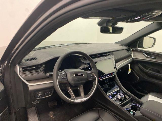 2026 Jeep Grand Cherokee L Limited 4x4