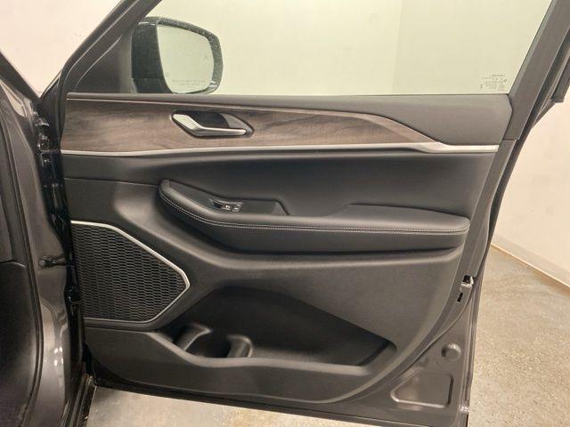 2026 Jeep Grand Cherokee L Limited 4x4