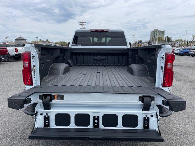 2026 Chevrolet Silverado 3500HD Crew Cab, Long Bed, High Country Dual Rear Wheel, RWD