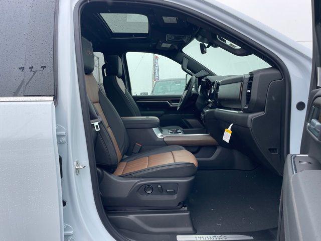 2026 Chevrolet Silverado 3500HD Crew Cab, Long Bed, High Country Dual Rear Wheel, RWD