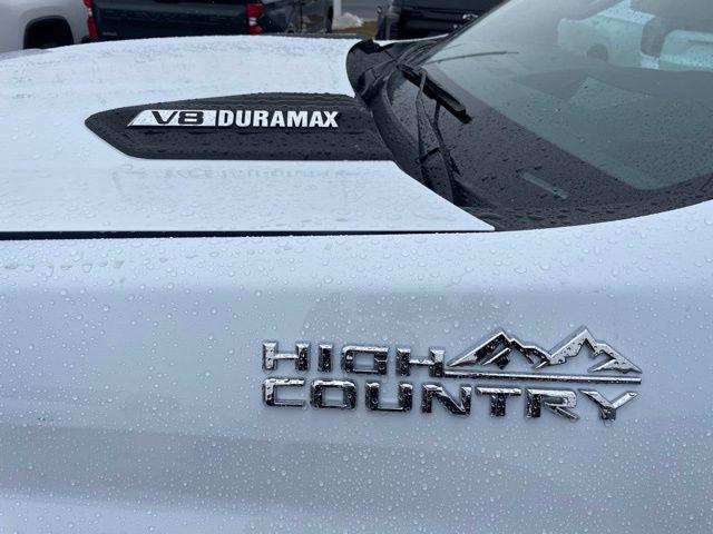 2026 Chevrolet Silverado 3500HD Crew Cab, Long Bed, High Country Dual Rear Wheel, RWD