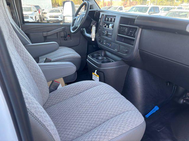 2025 Chevrolet Express Cutaway Work Van