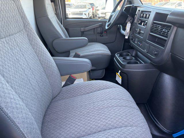2025 Chevrolet Express Cutaway Work Van